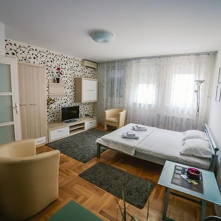 Apartment Stela Belgrade Luaran gambar